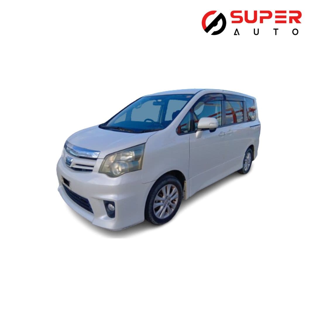 2011 TOYOTA NOAH Si